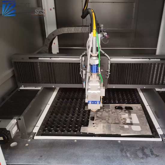 Máquina de corte por láser de fibra 6060 Cortadora de fibra de metal pequeña y compacta con cortadora láser de fibra de metal Cypcut Máquina de corte por láser de precisión Corte por láser de fibra 1-3kw